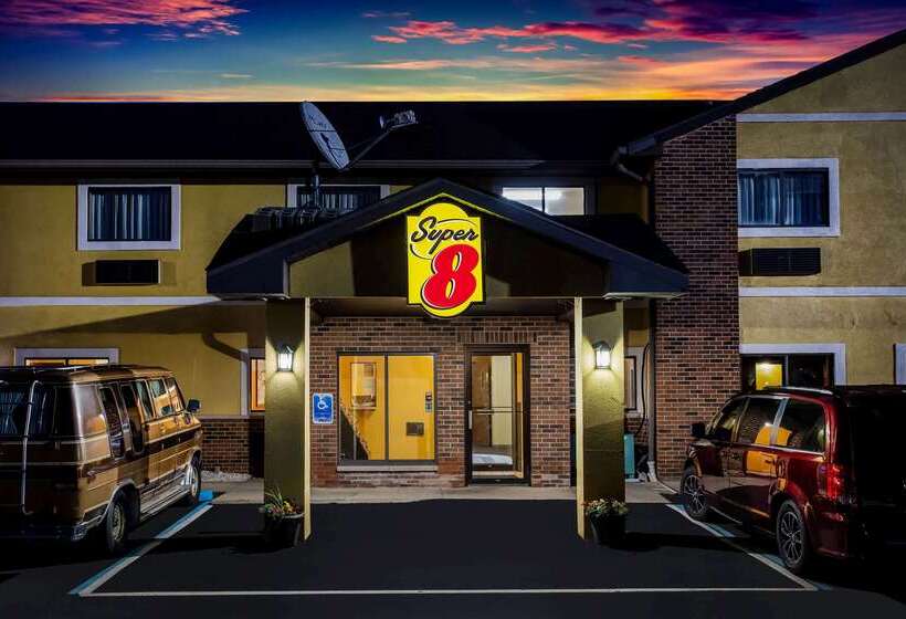 فندق على الطريق Super 8 By Wyndham Crawfordsville