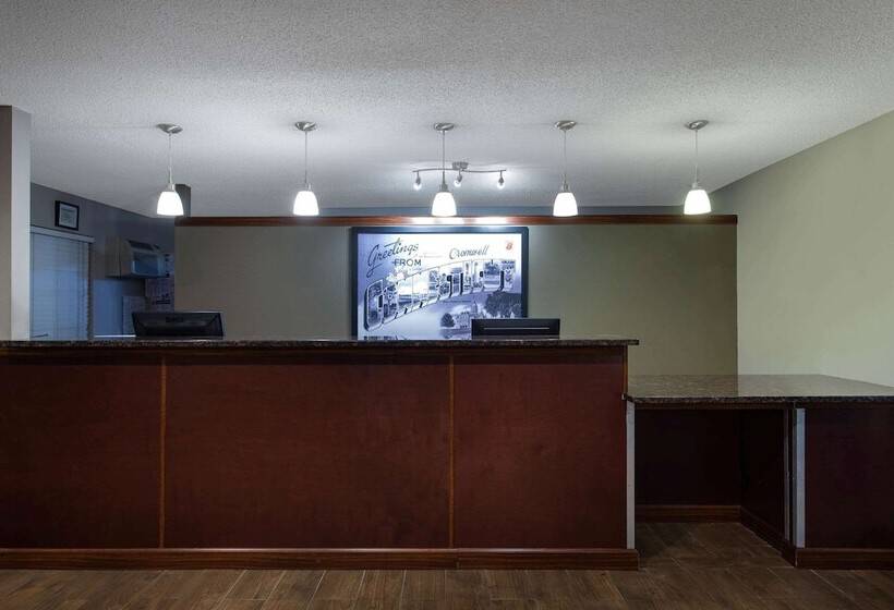 汽车旅馆  Super 8 By Wyndham Cromwell/middletown