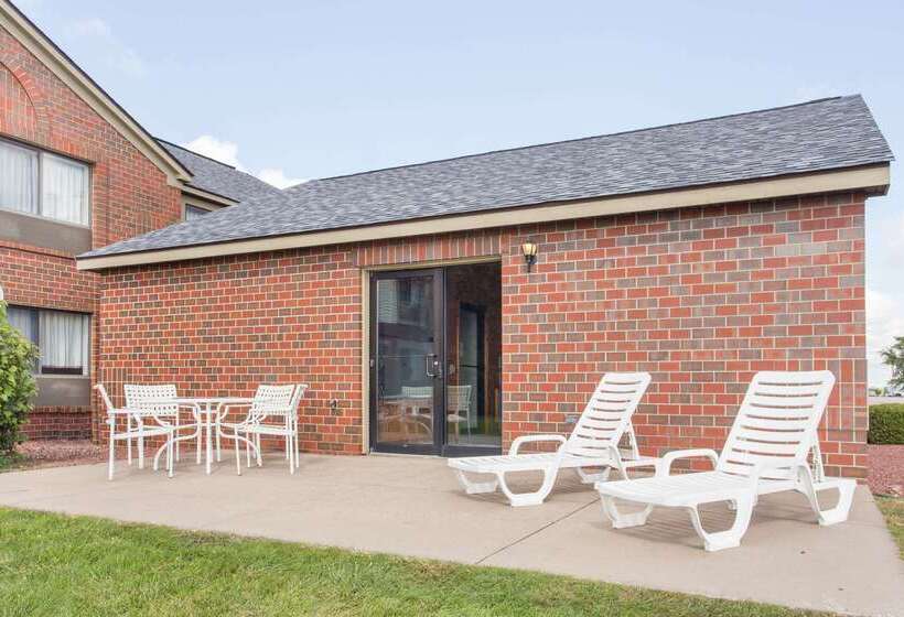 فندق على الطريق Super 8 By Wyndham Dodgeville