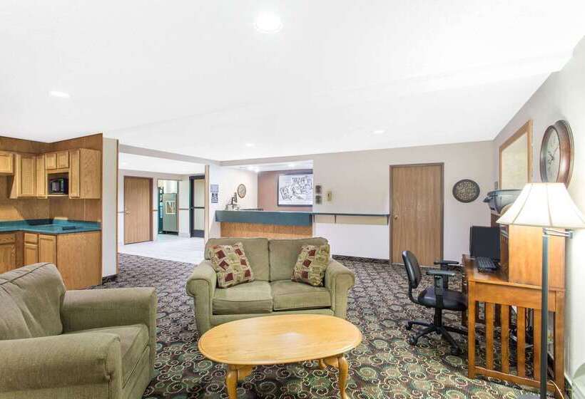 فندق على الطريق Super 8 By Wyndham Dodgeville