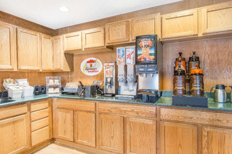 فندق على الطريق Super 8 By Wyndham Dodgeville