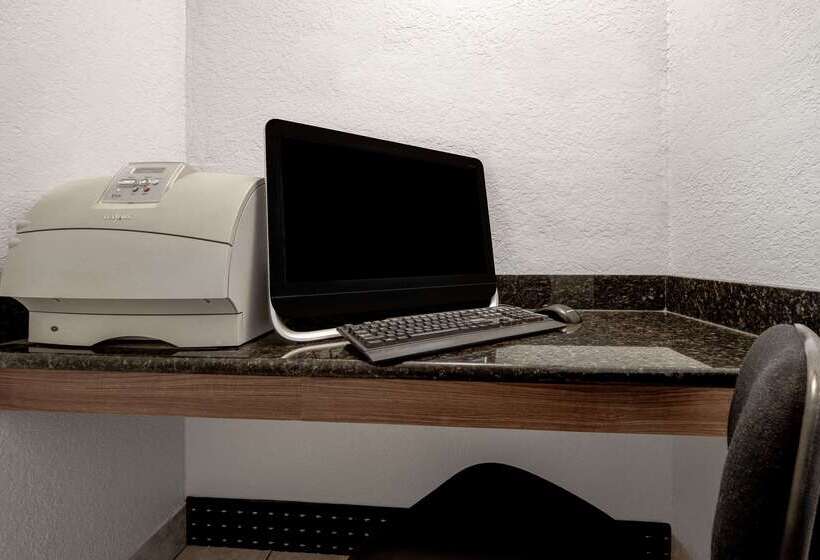 모텔 Super 8 By Wyndham Dumas Tx