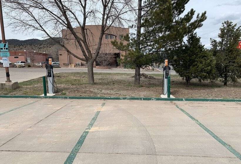 汽车旅馆  Super 8 By Wyndham Durango