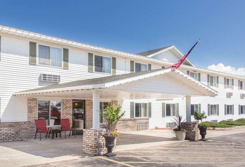 فندق على الطريق Super 8 By Wyndham Escanaba