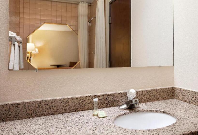 モーテル Super 8 By Wyndham Evansville North