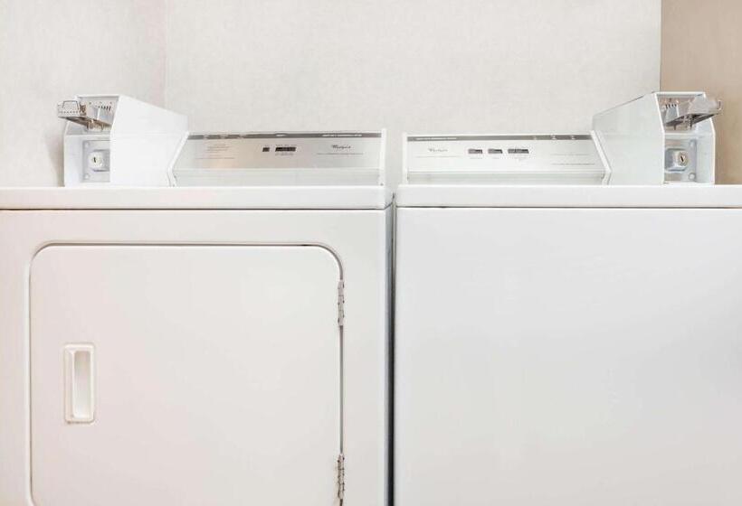 モーテル Super 8 By Wyndham Evansville North