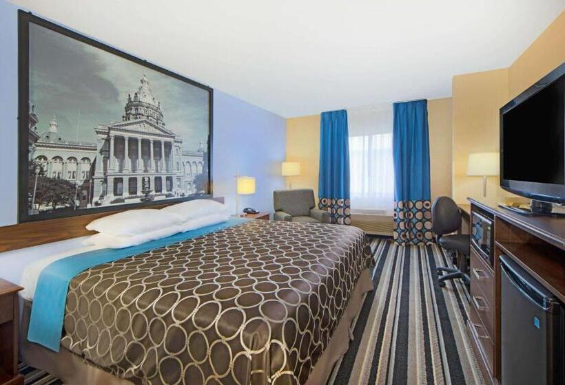 فندق على الطريق Super 8 By Wyndham Fairfield