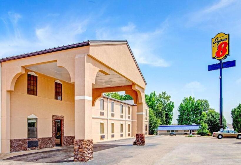 فندق على الطريق Super 8 By Wyndham Forrest City Ar