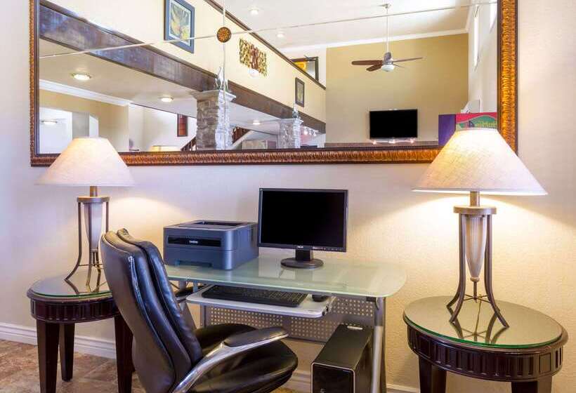 فندق على الطريق Super 8 By Wyndham Goodyear/phoenix Area