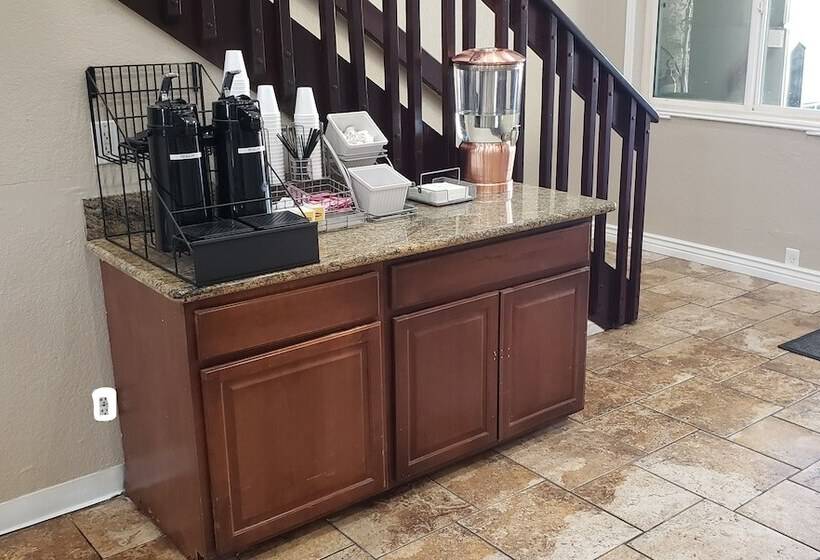 فندق على الطريق Super 8 By Wyndham Goodyear/phoenix Area