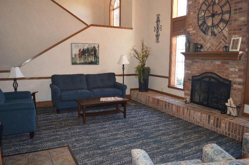 مُتل Super 8 By Wyndham Greenfield