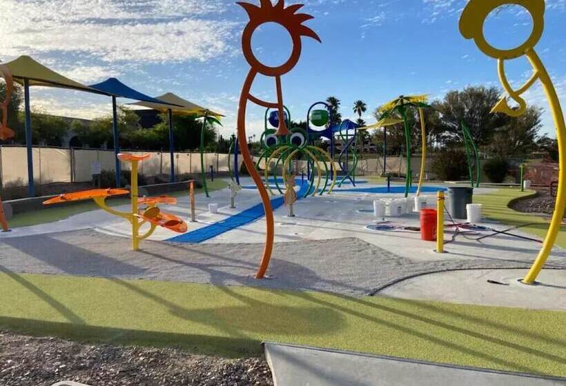 汽车旅馆  Super 8 By Wyndham Hammond