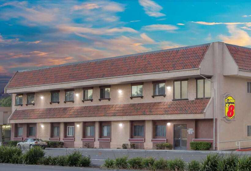 Мотель Super 8 By Wyndham Hayward Downtown