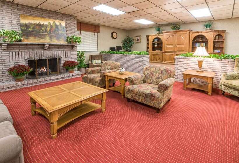 مُتل Super 8 By Wyndham Henrietta/rochester Area