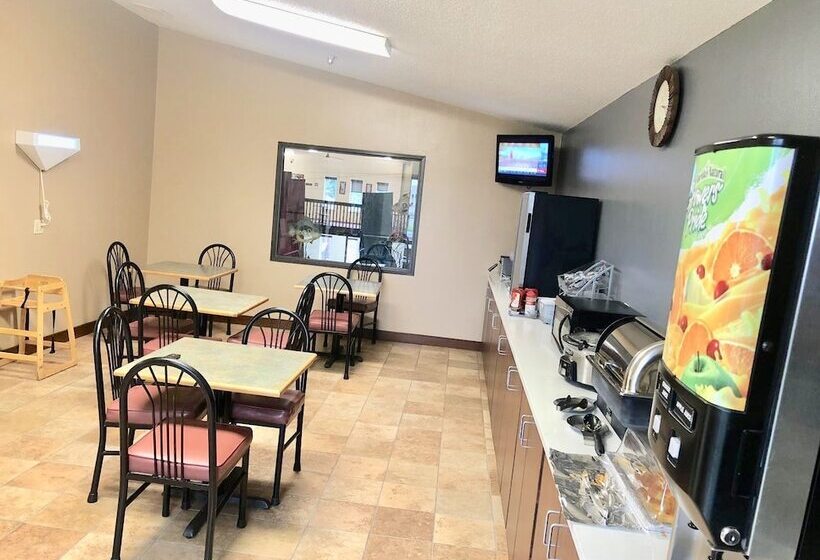 모텔 Super 8 By Wyndham Huron