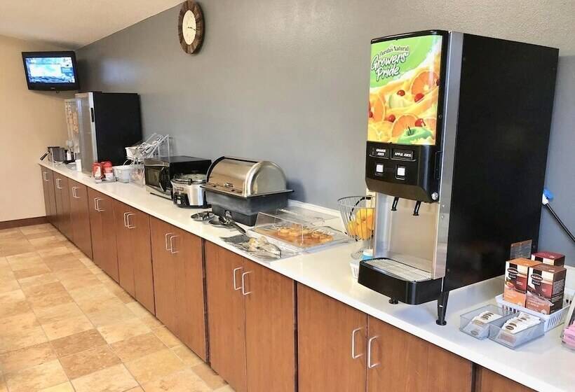 모텔 Super 8 By Wyndham Huron