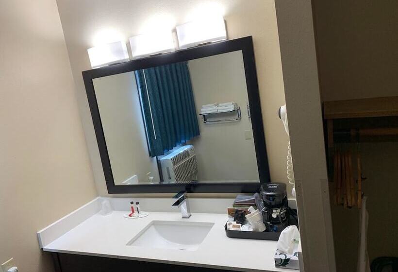 모텔 Super 8 By Wyndham Huron