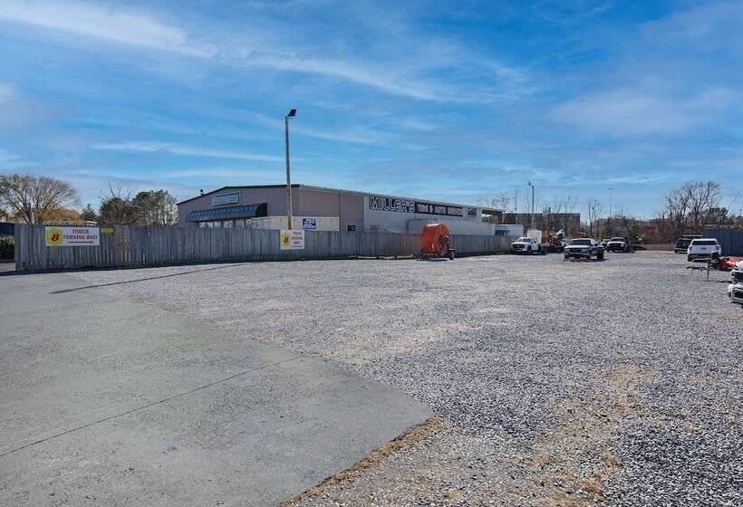 فندق على الطريق Super 8 By Wyndham Johnson City