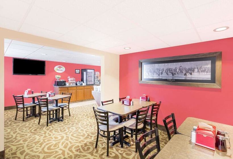 モーテル Super 8 By Wyndham Kearney