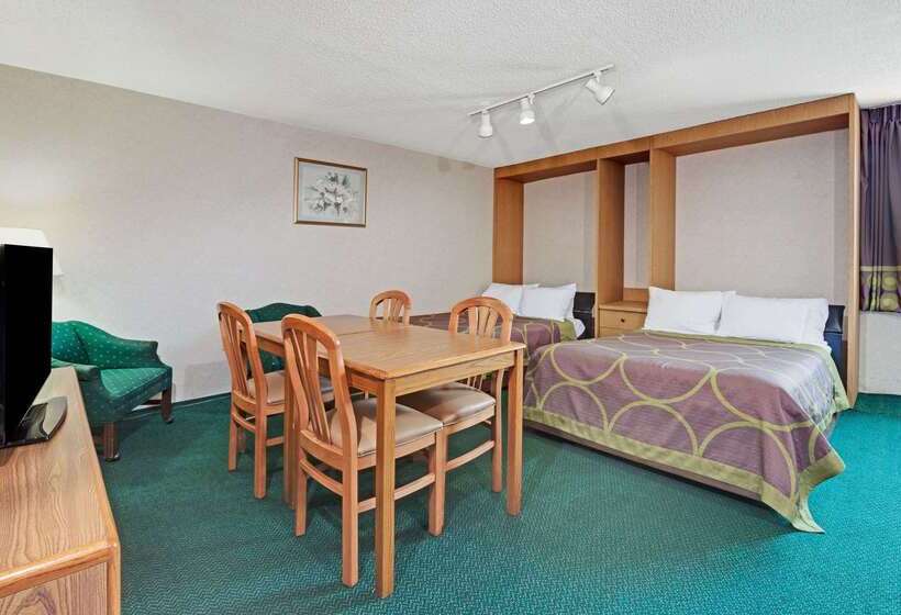 汽车旅馆 Super 8 By Wyndham Kenmore/buffalo/niagara Falls Area