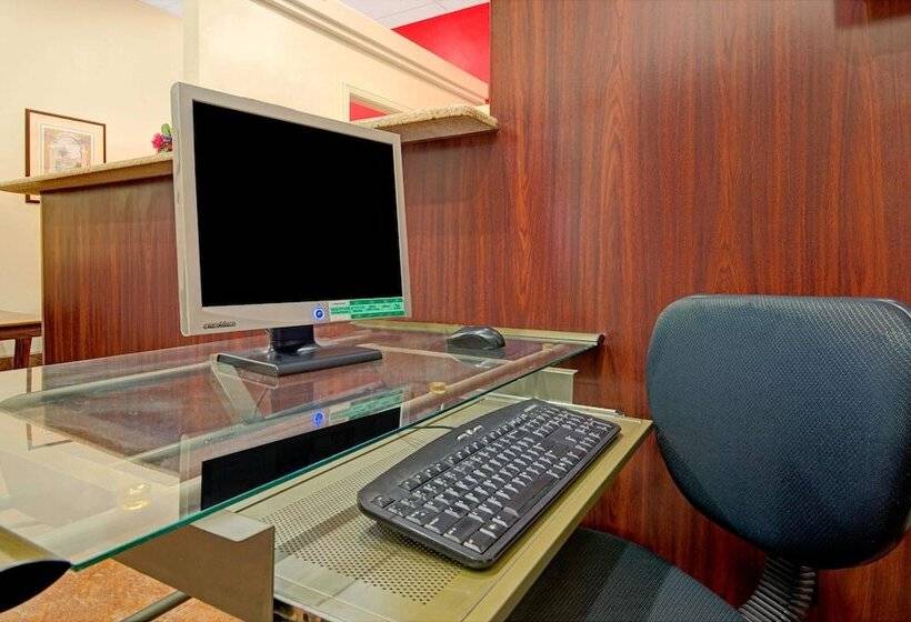 モーテル Super 8 By Wyndham Las Cruces University Area