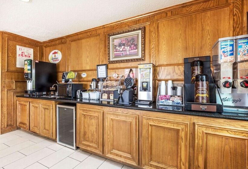 Мотель Super 8 By Wyndham League City Kemah Area