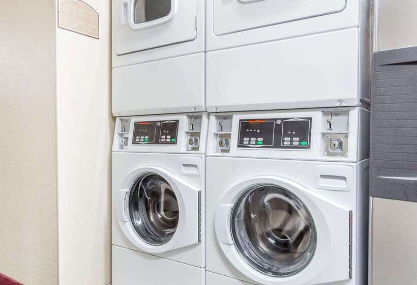 فندق على الطريق Super 8 By Wyndham Lewistown