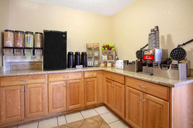 فندق على الطريق Super 8 By Wyndham Lewistown