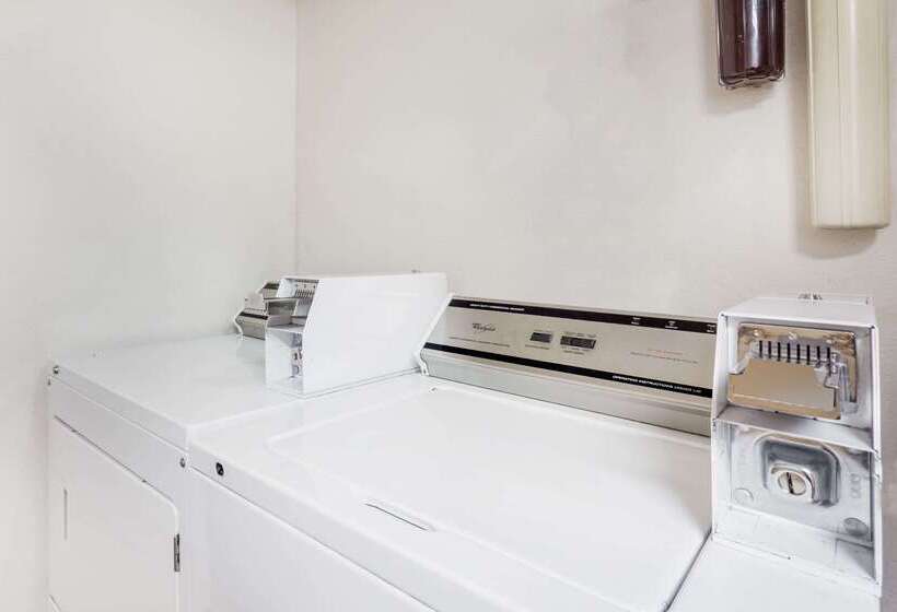 Мотель Super 8 By Wyndham Livingston Yellowstone