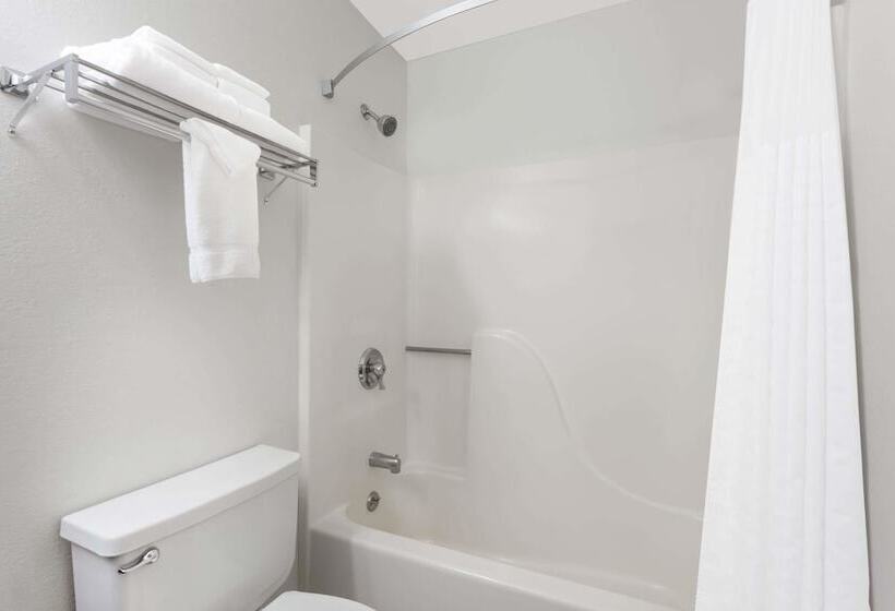 Мотель Super 8 By Wyndham Livingston Yellowstone