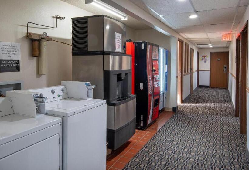 Мотель Super 8 By Wyndham Livingston Yellowstone