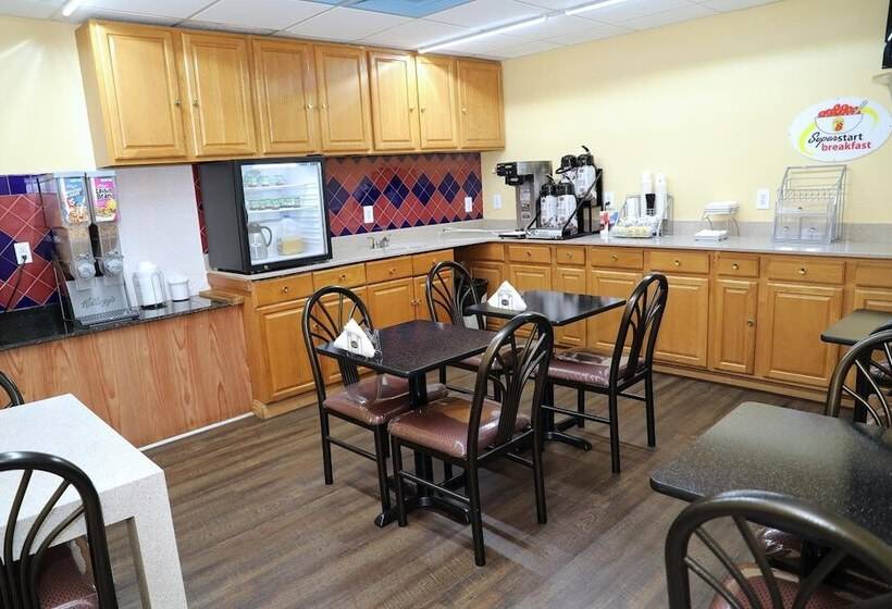 فندق على الطريق Super 8 By Wyndham Marion Nc