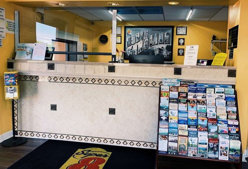 فندق على الطريق Super 8 By Wyndham Marion Nc