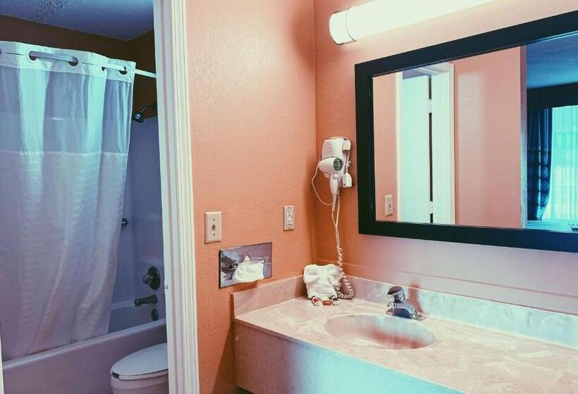 فندق على الطريق Super 8 By Wyndham Marion Nc