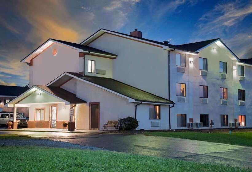 Мотель Super 8 By Wyndham Martinsburg