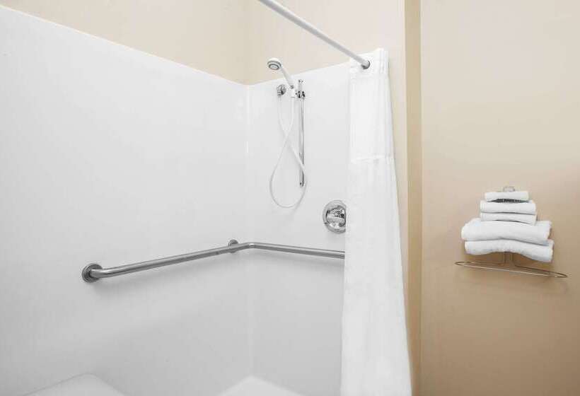 فندق على الطريق Super 8 By Wyndham Mason City