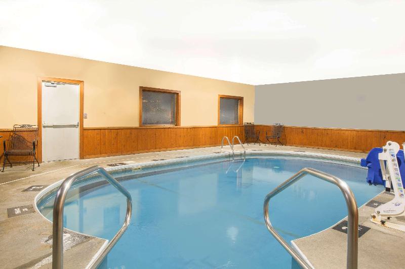 מוטל Super 8 By Wyndham Mason City