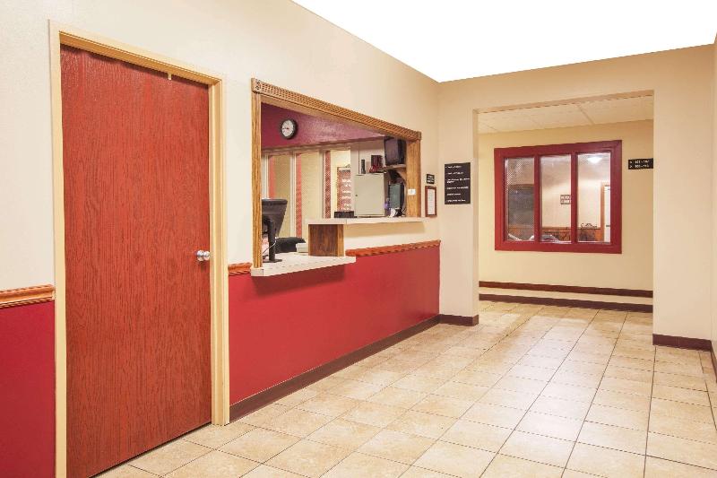 فندق على الطريق Super 8 By Wyndham Mason City