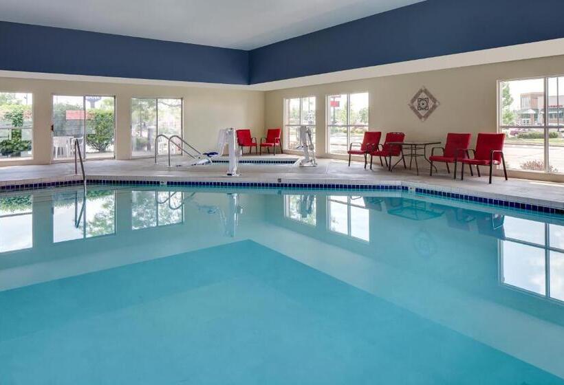 فندق على الطريق Super 8 By Wyndham Menomonie Wi