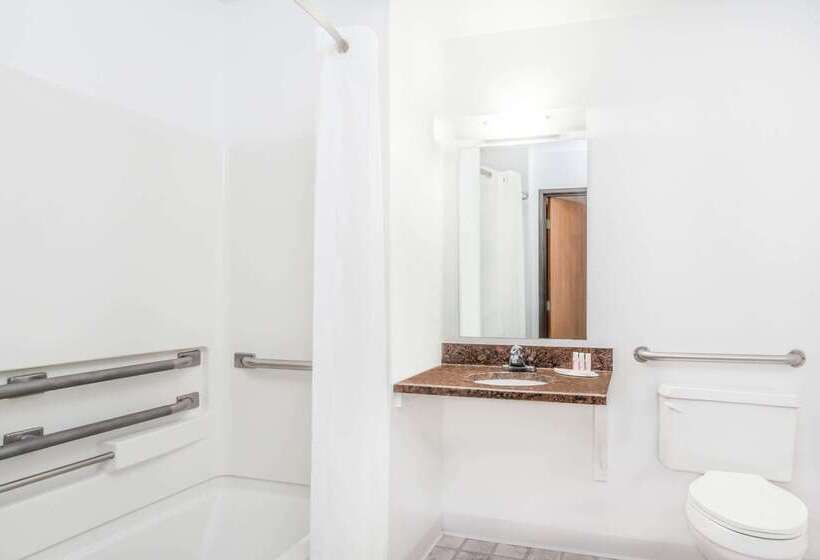 מוטל Super 8 By Wyndham Montgomery Maybrook