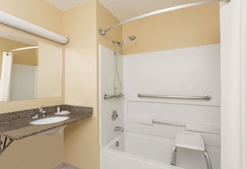 Мотель Super 8 By Wyndham Nephi