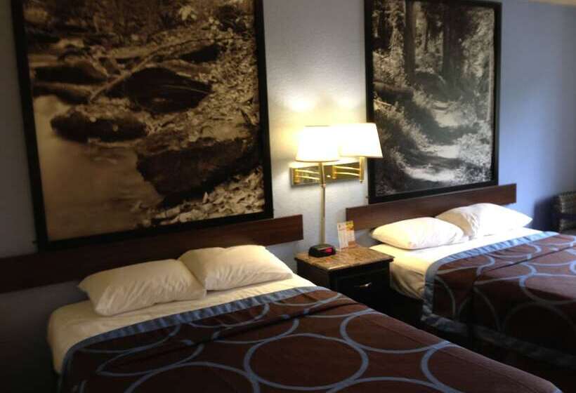 فندق على الطريق Super 8 By Wyndham New Castle