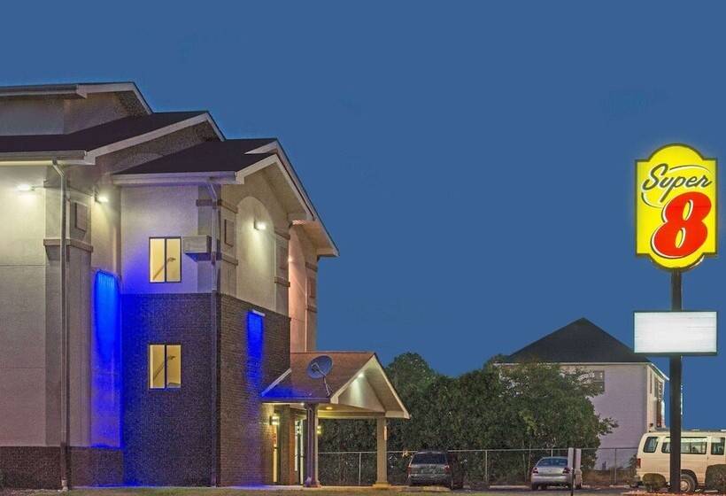 فندق على الطريق Super 8 By Wyndham New Castle