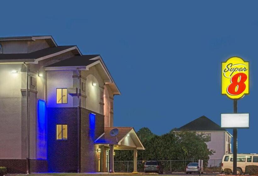 فندق على الطريق Super 8 By Wyndham New Castle