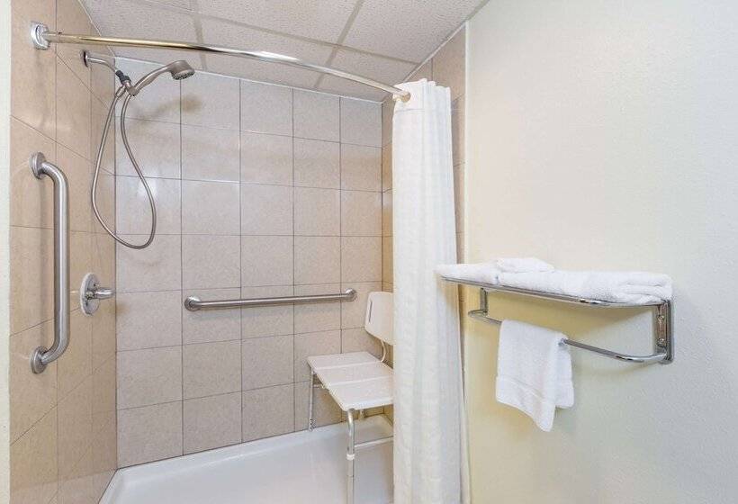 モーテル Super 8 By Wyndham Newton