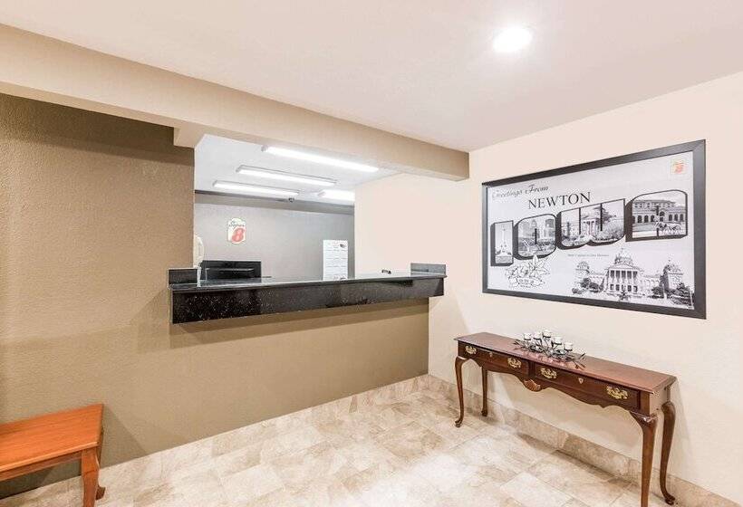 モーテル Super 8 By Wyndham Newton