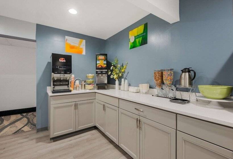 モーテル Quality Inn