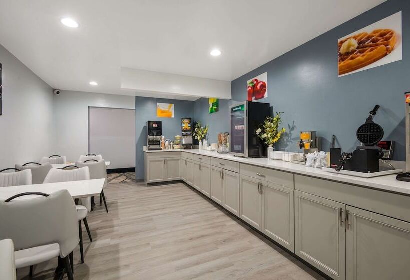 モーテル Quality Inn