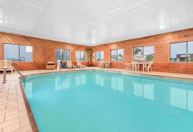 فندق على الطريق Super 8 By Wyndham Ottumwa