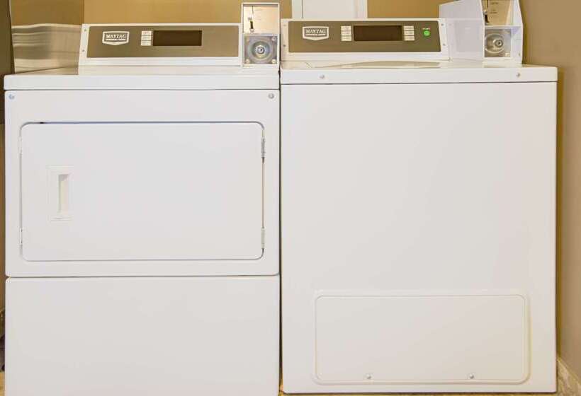 モーテル Super 8 By Wyndham Pella